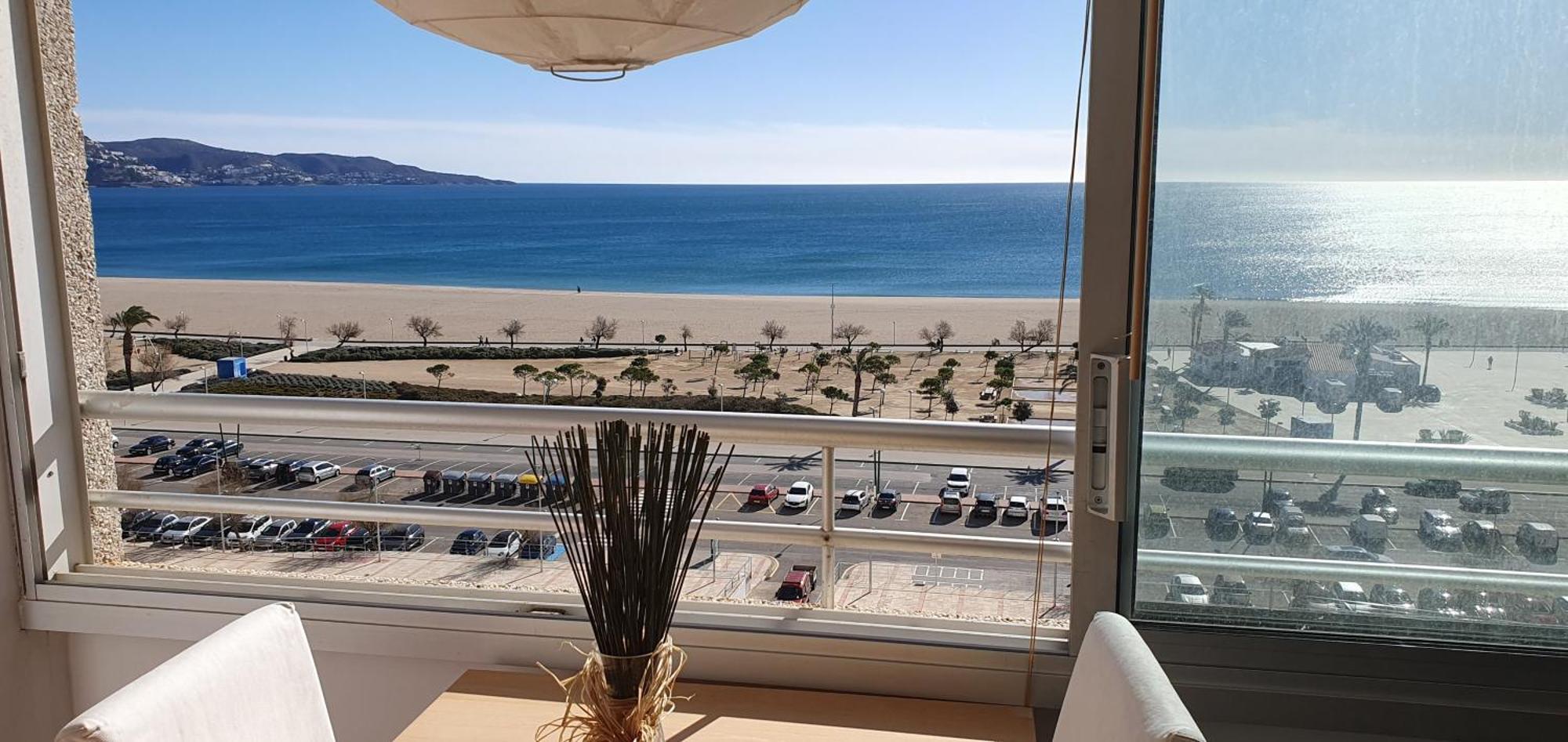Piso Delta Muga Costa Brava Apartment Емпуриабрава Екстериор снимка